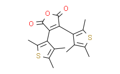 2，3-双(2，4，5-三甲基-3-噻吩基)马来酸酐,97%