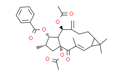 5,15-Diacetyl-3-benzoyllathyrol
