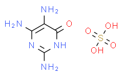 2，4，5-三氨基-6-羟基嘧啶硫酸盐水合物,95%